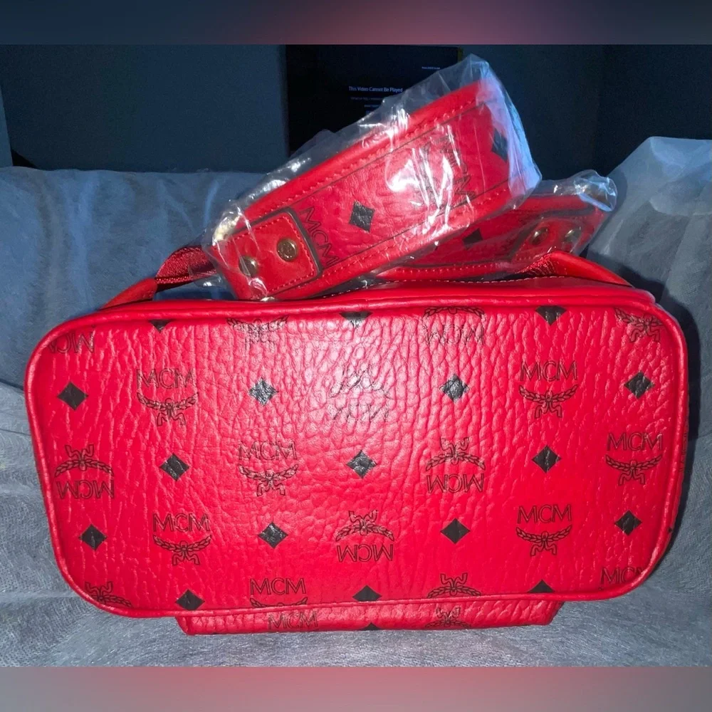 MCM VISETOS SMALL STARK SIGNATURE MONOGRAM LOGO BACKPACK BOOKBAG RUBY RED $720 - Picture 10 of 16